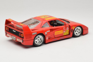 Ferrari F40 Pirelli BBS Punane Bburago 1:18 3032-P4 Metall - pilt 3/8