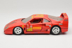 Ferrari F40 Pirelli BBS Punane Bburago 1:18 3032-P4 Metall - pilt 4/8