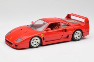 Ferrari F40 Punane Bburago 1:18 3032 Metall