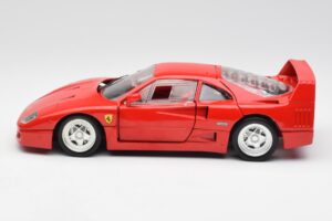 Ferrari F40 Punane Hot Wheels 1:18 23911 Metall - pilt 4/8