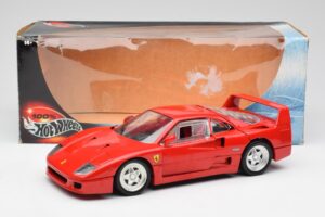 Ferrari F40 Punane Hot Wheels 1:18 23911 Metall - pilt 8/8
