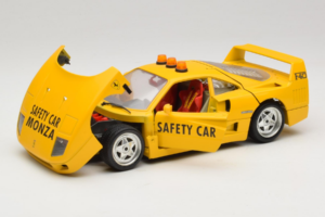 Ferrari F40 Safety Car Kollane Bburago 1:18 3032-Y2 Metall - pilt 2/8
