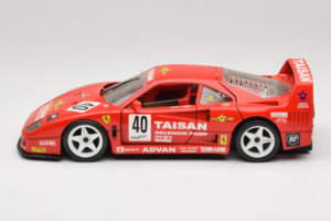 Ferrari F40 #40 T. Ohta / A. Reid Taisan Punane 1987 Bburago 1:18 3022-T1 Metall - pilt 4/8