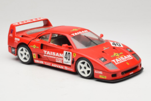Ferrari F40 #40 T. Ohta / A. Reid Taisan Punane 1987 Bburago 1:18 3022-T1 Metall - pilt 6/8