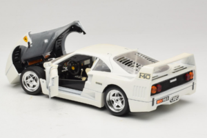 Ferrari F40 Valge Bburago 1:18 3332-W4 Metall - pilt 5/8