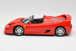 Ferrari F50 Kabriolett Punane Bburago 1:18 3352 Metall - pilt 4/8