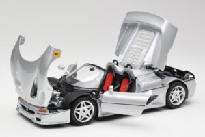 Ferrari F50 Kabriolett Hõbe Bburago 1:18 3372 Metall - pilt 2/8