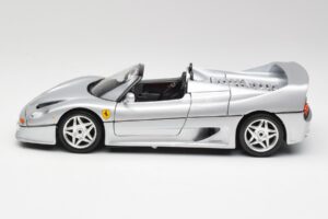 Ferrari F50 Kabriolett Hõbe Bburago 1:18 3372 Metall - pilt 4/8
