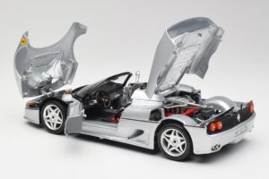 Ferrari F50 Kabriolett Hõbe Bburago 1:18 3372 Metall - pilt 5/8