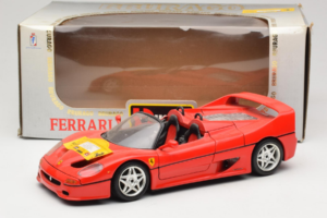 Ferrari F50 Kabriolett 50 Jahre Ferrari 24 Jahre Bburago FMC Punane Bburago 1:18 3352-P1 Metall - pilt 8/8