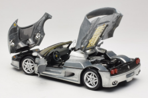 Ferrari F50 Kabriolett Chrome Silver Piiratud Väljaanne Hot Wheels 1:18 25741 Metall - pilt 5/8