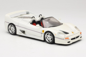 Ferrari F50 Kabriolett Valge Bburago 1:18 3352-W1 Metall - pilt 6/8