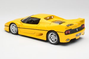Ferrari F50 Giallo Modena Maisto 1:18 F50001 Metall - pilt 7/8