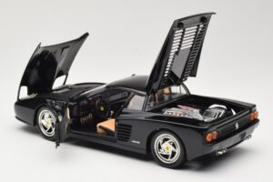Ferrari F512M Must Hot Wheels 1:18 23922 Metall - pilt 5/8
