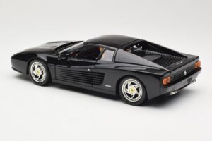 Ferrari F512M Must Hot Wheels 1:18 23922 Metall - pilt 7/8