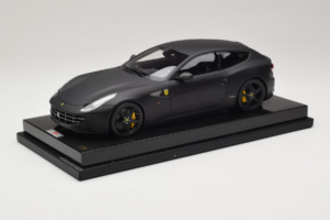 Ferrari FF Matte Black MR Collection 1:18 FERR04CAL Vaik - pilt 2/7