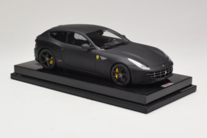 Ferrari FF Matte Black MR Collection 1:18 FERR04CAL Vaik - pilt 4/7