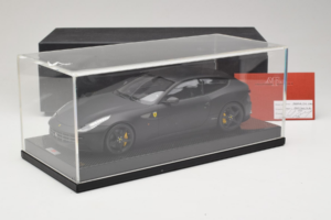 Ferrari FF Matte Black MR Collection 1:18 FERR04CAL Vaik - pilt 6/7
