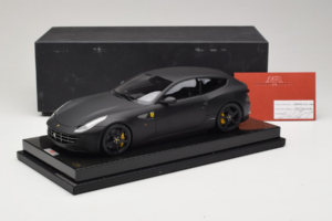 Ferrari FF Matte Black MR Collection 1:18 FERR04CAL Vaik - pilt 7/7