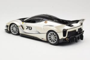 Ferrari FXX-K Evo #70 Valge Bburago 1:18 18-16012 Metall - pilt 7/8