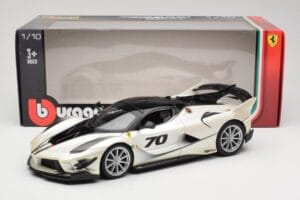 Ferrari FXX-K Evo #70 Valge Bburago 1:18 18-16012 Metall - pilt 8/8