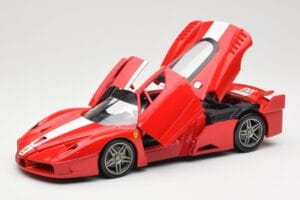 Ferrari FXX Punane Hot Wheels 1:18 310801 Metall - pilt 2/8