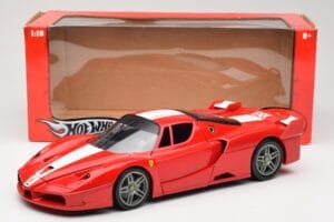 Ferrari FXX Punane Hot Wheels 1:18 310801 Metall - pilt 8/8