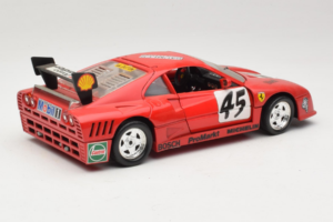 Ferrari 288 GTO Evoluzione #45 Punane Revell 1:18 48820 Metall - pilt 3/8