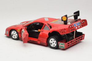 Ferrari 288 GTO Evoluzione #45 Punane Revell 1:18 48820 Metall - pilt 5/8