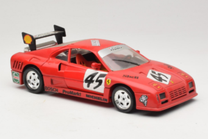 Ferrari 288 GTO Evoluzione #45 Punane Revell 1:18 48820 Metall - pilt 6/8