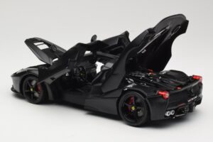 Ferrari LaFerrari F150 Matte Black Bburago 1:18 18-16901BK Metall - pilt 5/8