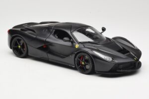 Ferrari LaFerrari F150 Matte Black Bburago 1:18 18-16901BK Metall - pilt 6/8