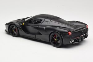 Ferrari LaFerrari F150 Matte Black Bburago 1:18 18-16901BK Metall - pilt 7/8