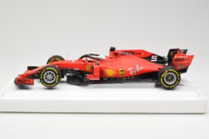 Ferrari SF90 #5 S. Vettel Australian GP 2019 BBR 1:18 BBR191805DIE Vaik - pilt 3/6