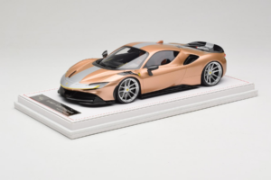 Ferrari SF90 Novitec Kuldne Hõbedane Triip IVY 1:18 REMC028 Vaik - pilt 2/7