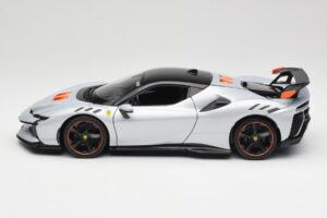 Ferrari SF90 XX Stradale Arctic White Bburago 1:18 18-16020W Metall - pilt 4/8