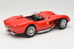Ferrari 250 Testa Rossa Punane Bburago 1:18 3007-P2 Metall - pilt 3/8