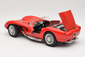Ferrari 250 Testa Rossa Punane Bburago 1:18 3007-P2 Metall - pilt 5/8