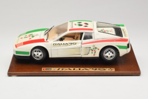 Ferrari Testarossa Italia 90 Valge Bburago 1:18 3059-W1 Metall