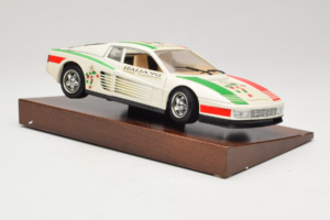 Ferrari Testarossa Italia 90 Valge Bburago 1:18 3059-W1 Metall - pilt 7/8