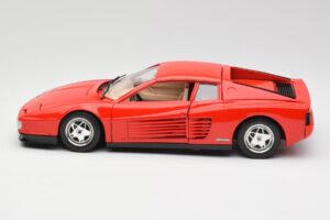 Ferrari Testarossa Punane Bburago 1:18 3019 Metall - pilt 4/8