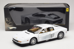 Ferrari Testarossa Valge Miami Vice Hot Wheels 1:18 P9904 Metall - pilt 6/6