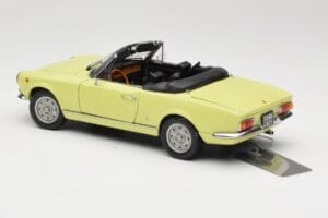 Fiat 124 Spider BS1 Kollane Sun Star 1:18 4921 Metall - pilt 7/8