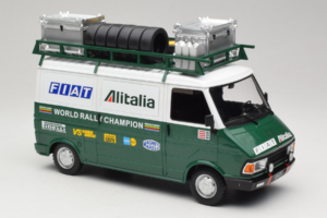 Fiat 242 Alitalia Rally Team Assistance With Trailer 1978 IXO 1:18 18CMC027WX Metall - pilt 5/7