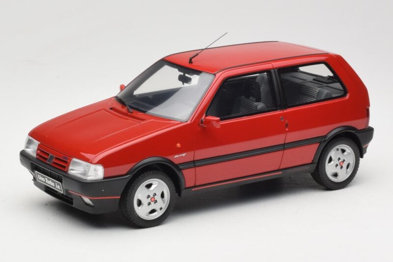 Fiat Uno Turbo IE Rosso Racing Otto 1:18 OT487 Vaik