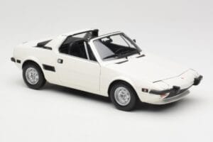 Fiat X1/9 Valge Minichamps 1:18 100121685 Metall - pilt 6/8