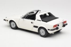 Fiat X1/9 Valge Minichamps 1:18 100121685 Metall - pilt 7/8