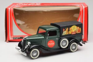 Ford Bache Coca-Cola Solido 1:18 9513 Metall - pilt 8/8
