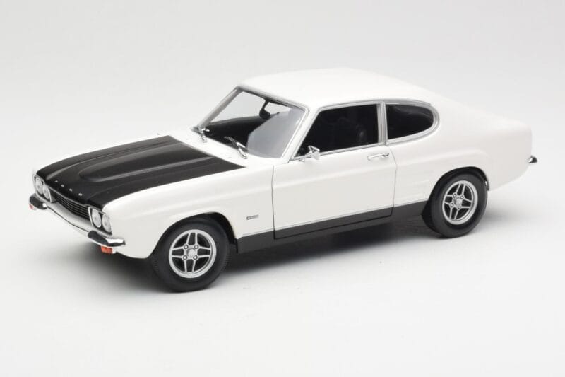 Ford Capri Mk1 RS 2600 Valge Must Minichamps 1:18 150089078 Metall