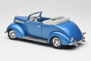 Ford Kabriolett Sinine Road Signature 1:18 92238 Metall - pilt 7/8
